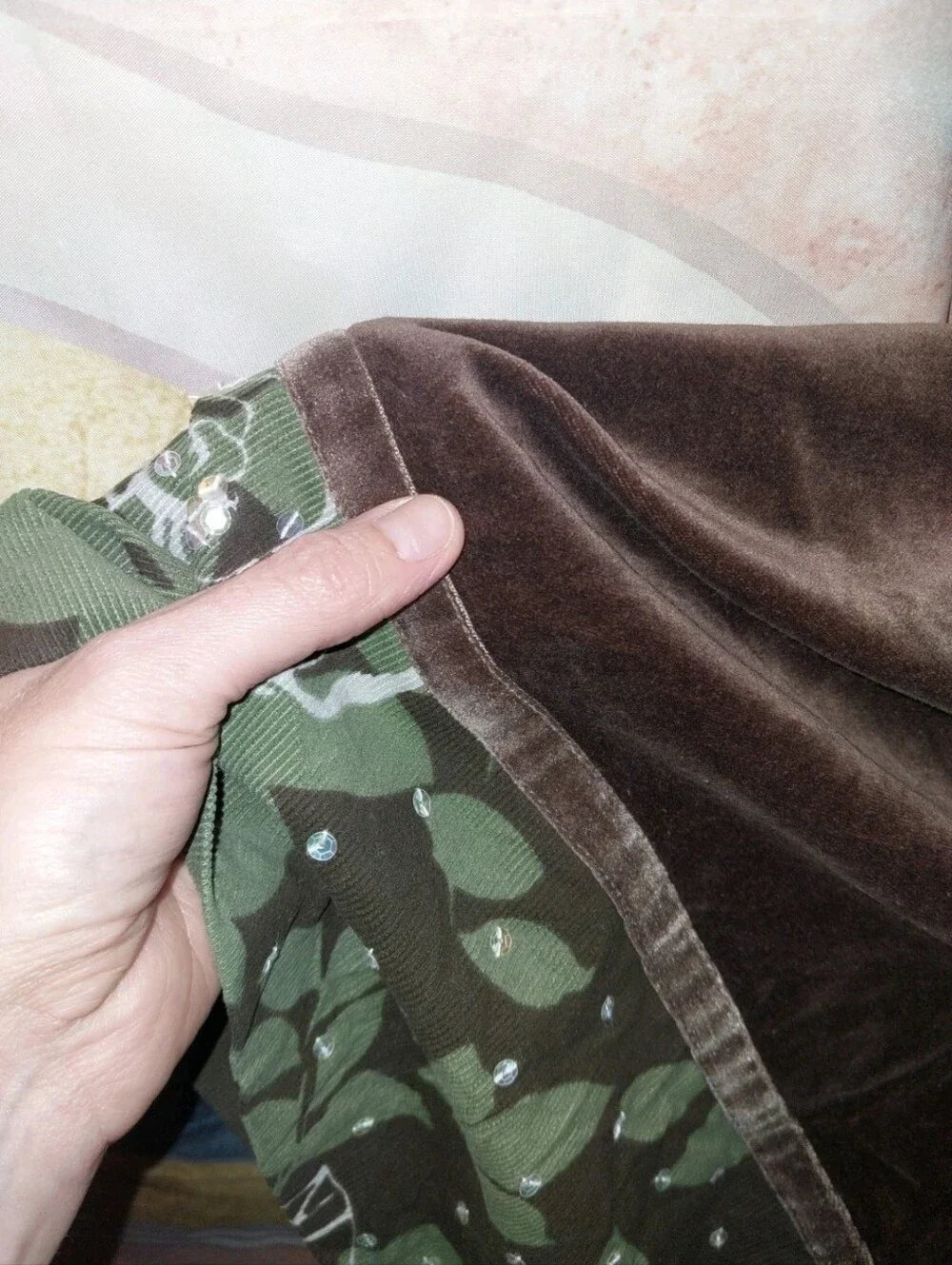 Vintage Boden Brown Velvet Skirt with Green Leaf Trim 18l